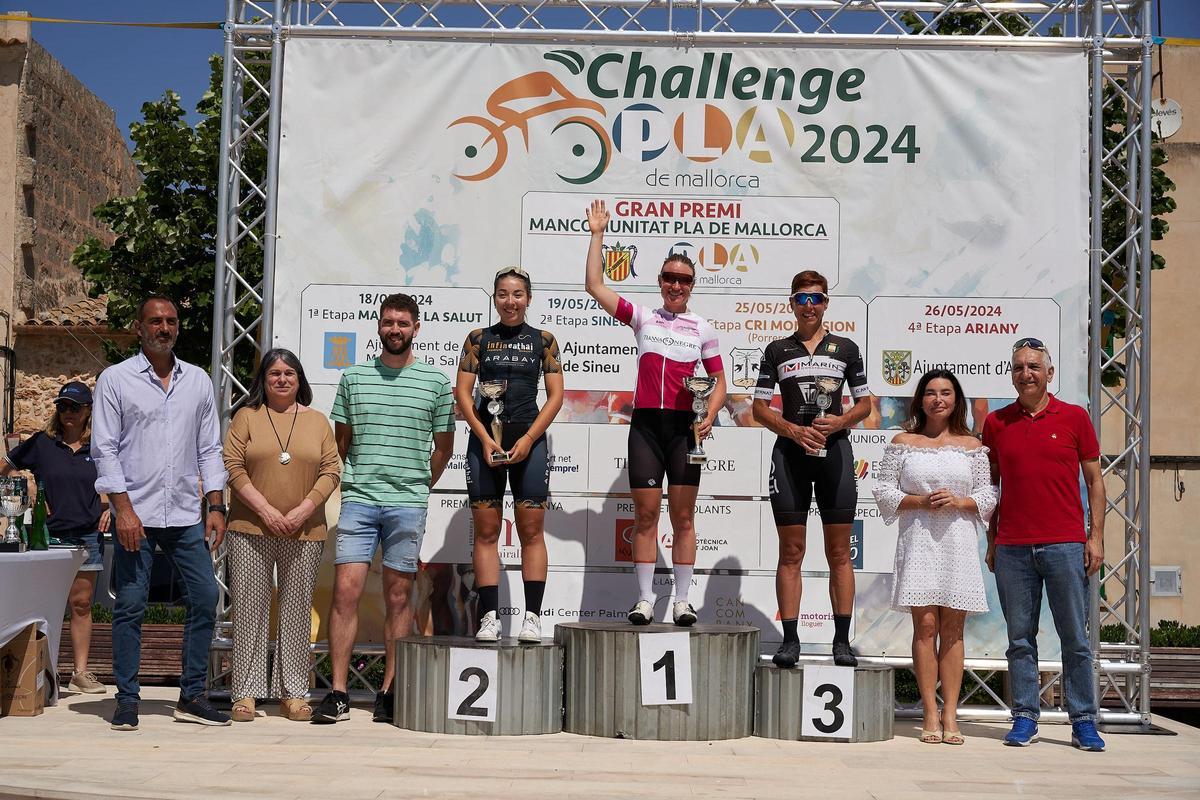 Ciclismo. Pla de Mallorca 2024. Podio de la categoría femenina