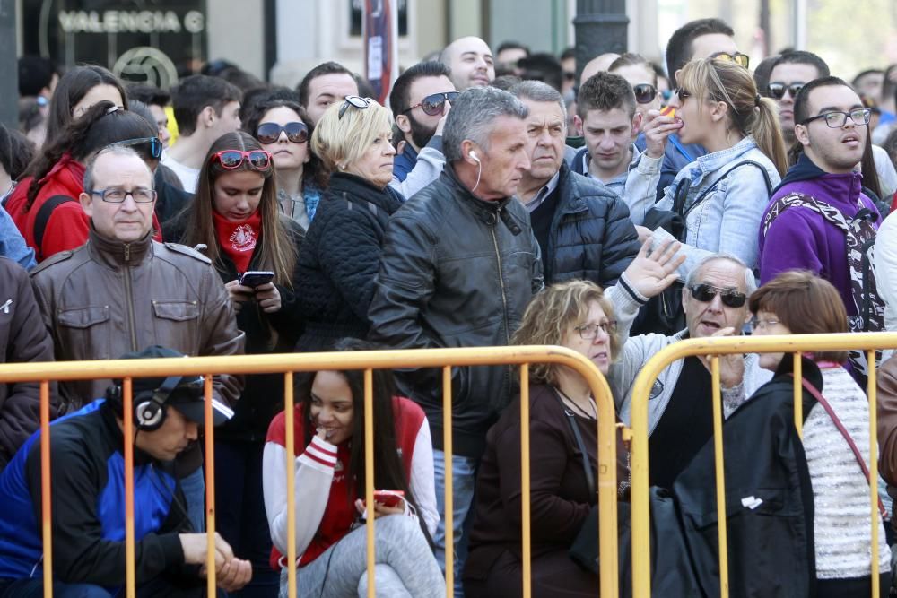 Búscate en la mascletà del 13 de marzo