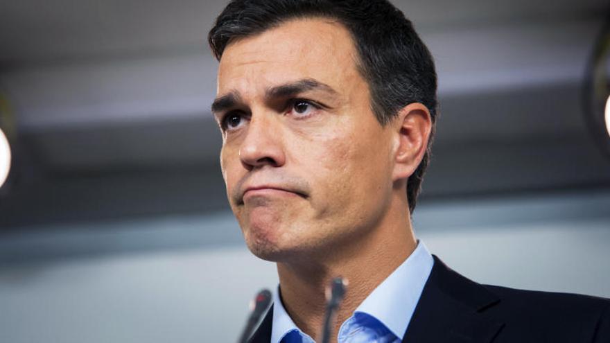 Sánchez descarta dimitir i culpa dels mals resultats a les discrepàncies internes