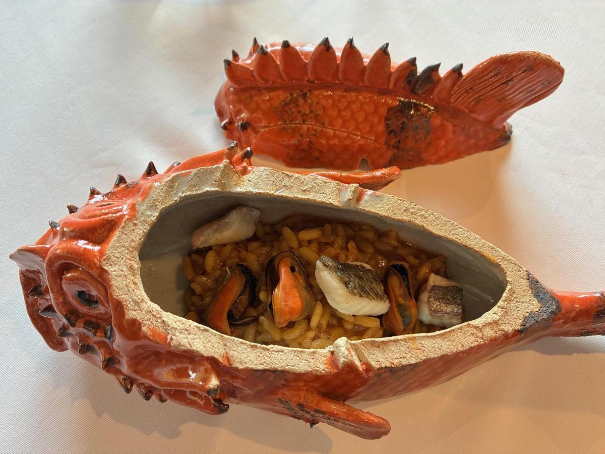 Arròs carnaroli de l’Estany de Pals de peix de roca, musclos i safrà, un dels plats de Pahissa del Mas.