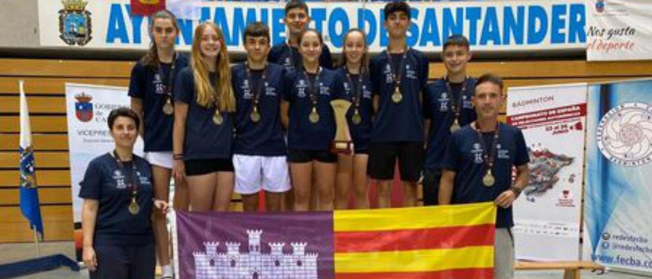 La selección cadete de Balears. | BÁDMINTON IBIZA