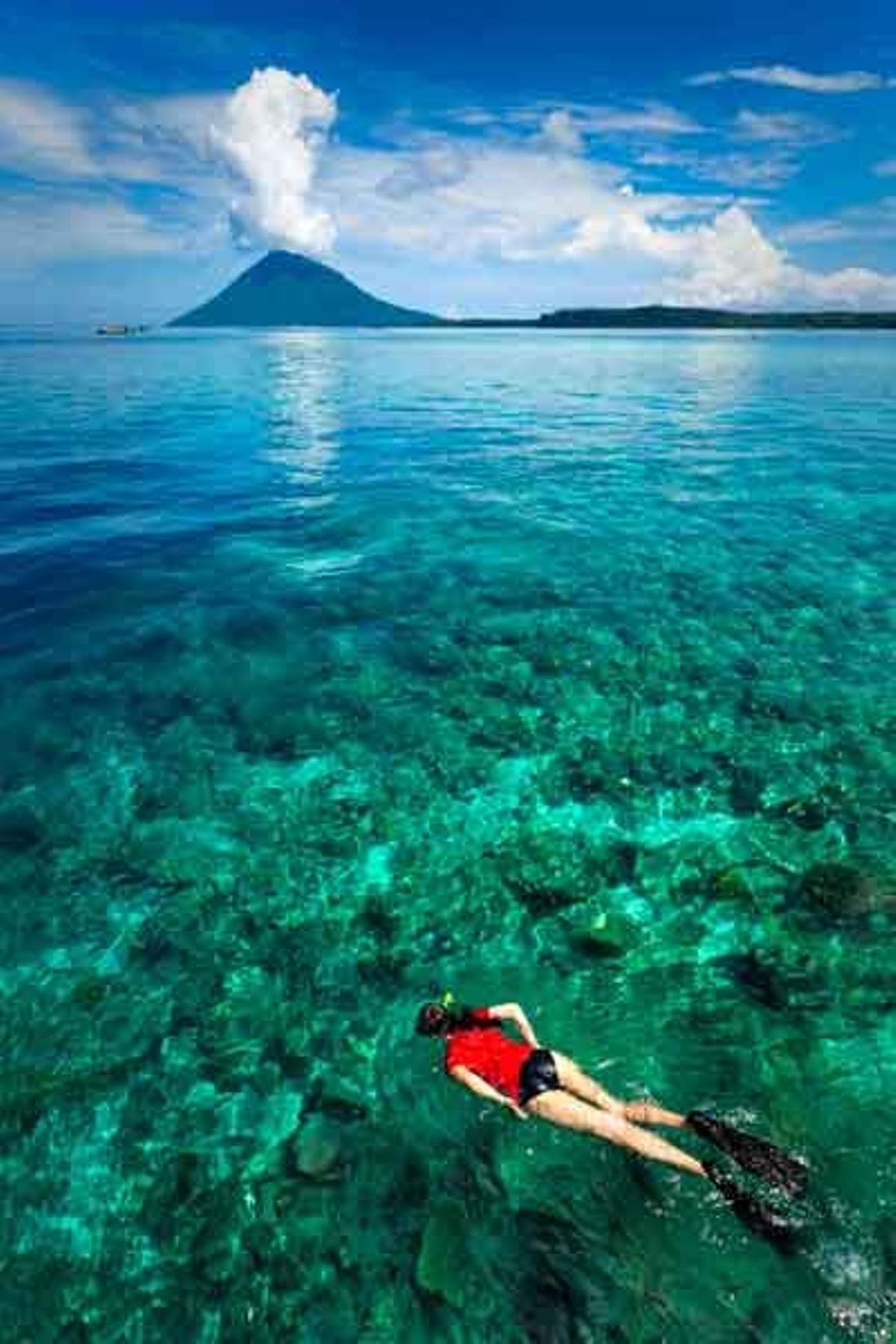 Isla de Bunaken, perteneciente al Parque Marino Nacional de Buneka, al norte de Sulawesi, Indonesia.
