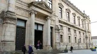 La USC quiere elevar a 403 las plazas ofertadas de Medicina en la capital gallega