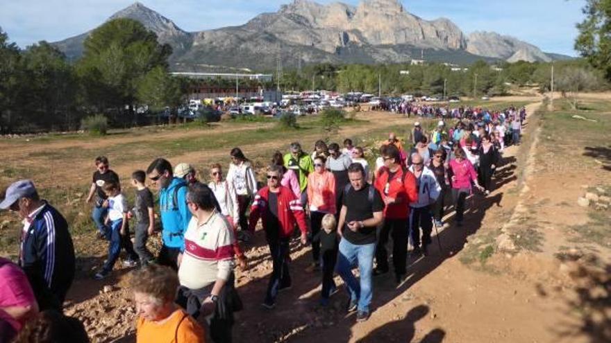 Más de 2.000 personas participan en laVII Marcha Solidaria de La Nucía