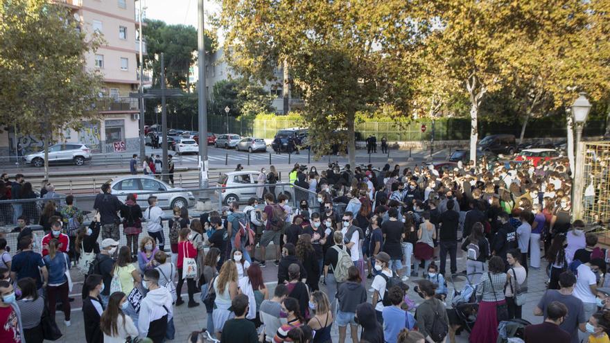 El movimiento antifascista luce &quot;músculo&quot; en Benimaclet para pedir un &quot;barrio sin odio&quot;