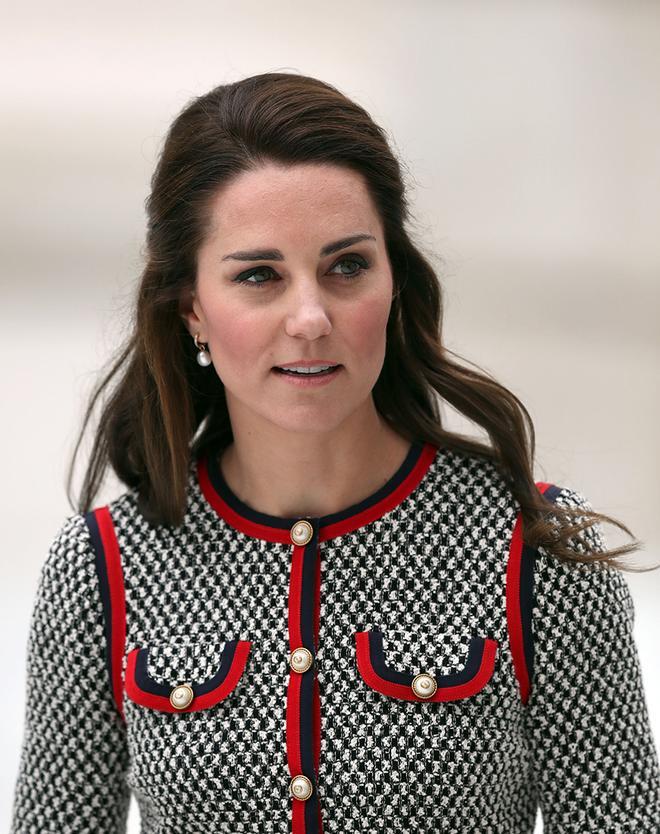 Kate Middleton, radiante, de Gucci