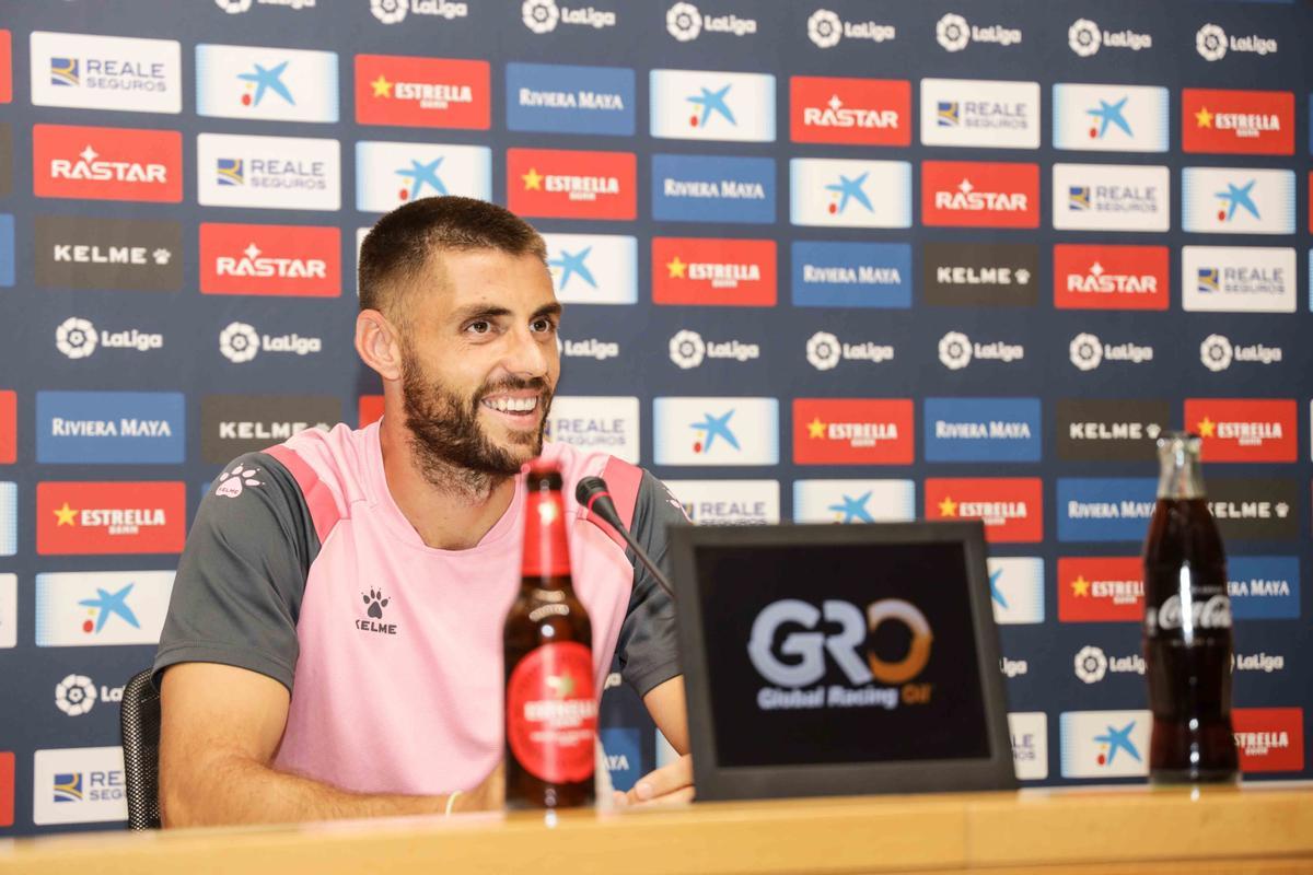 El capitán blanquiazul en rueda de prensa