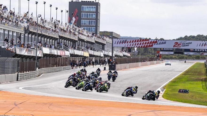 Rabat y López ganan las carreras de Superbike en el Circuit