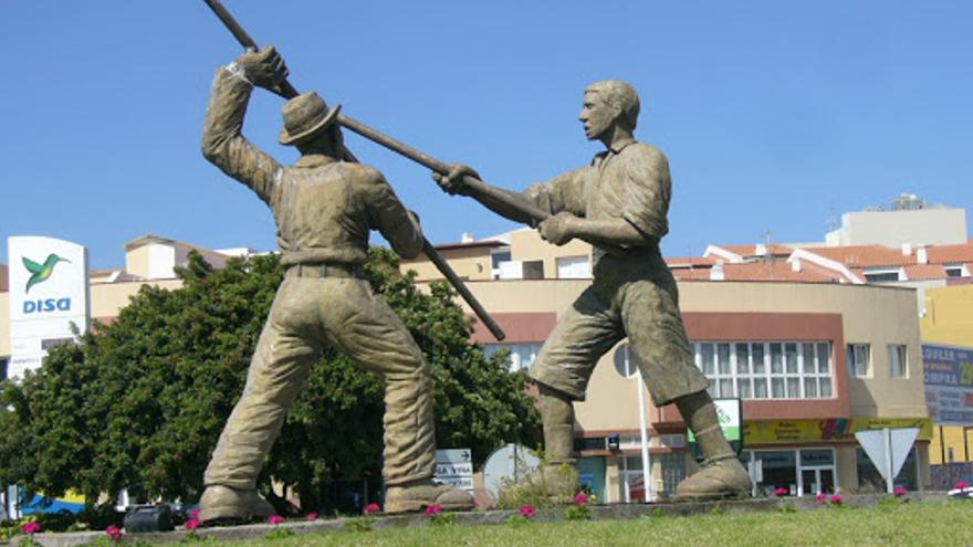 Imagen de archivo de la escultura en la rotonda de El Calero Bajo