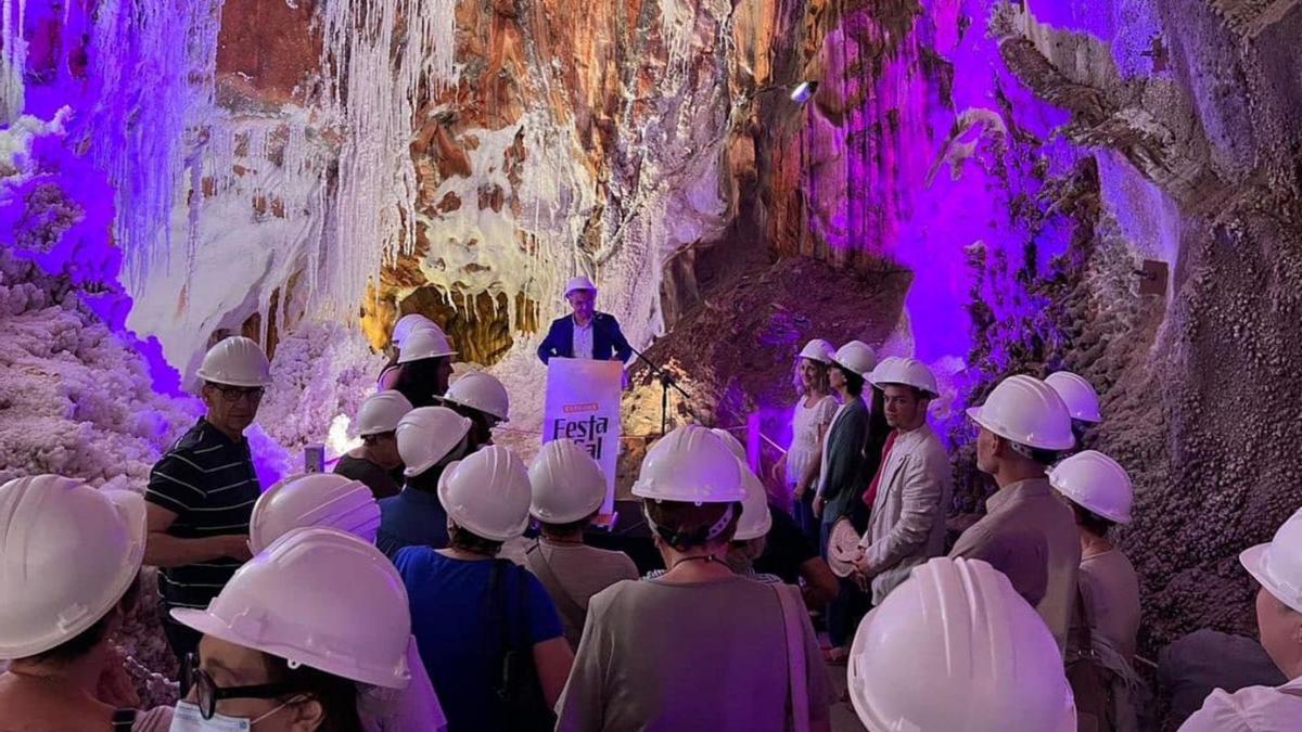 Acte inaugural de la fira, divendres, al Parc Cultural de la Muntanya de Sal | AJUNTAMENT DE CARDONA