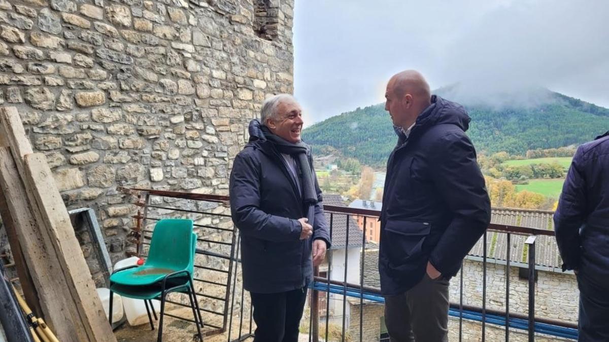 Octavio López visitó el 24 de noviembre las obras de 5 viviendas del Programa 700 en Boltaña