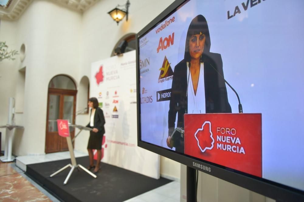 Conferencia de María González Veracruz en el Foro Nueva Murcia