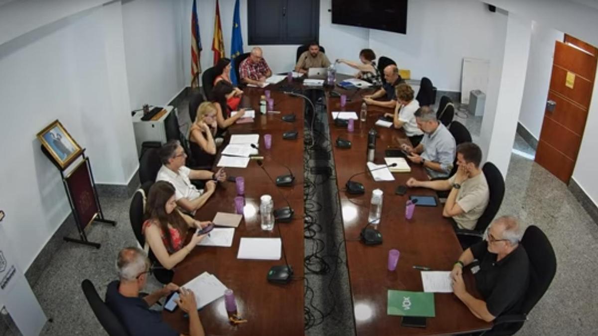 Pleno de Rafelbunyol hace unos días.