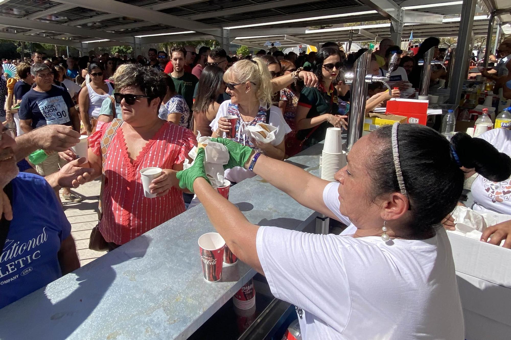 Fiesta de la hamburguesa en Crevillent