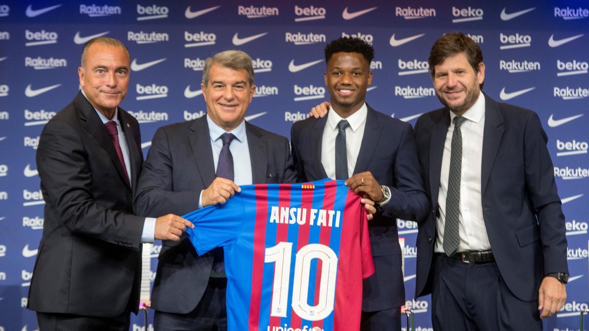 Ansu Fati «Portar el 10 no és pressió, és motivació» Ansu Fati «Portar el 10 no és pressió, és motivació»