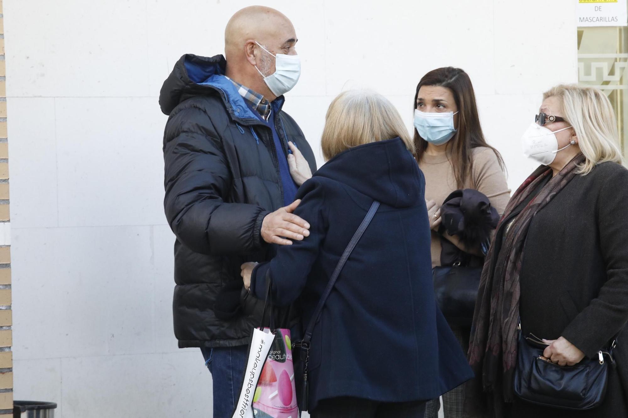 Despedida en el tanatorio al guardia civil atropellado en Mieres