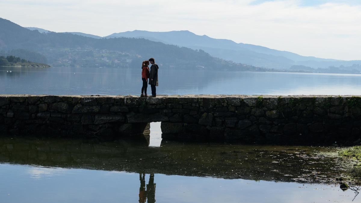 Álvaro Rico y Catalina Sopelana, en las Salinas de Ulló, en Vilaboa (Pontevedra).