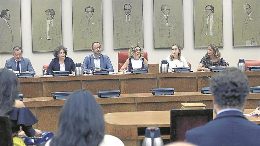 El CIS catapulta al PSOE y castiga la deriva de Cs