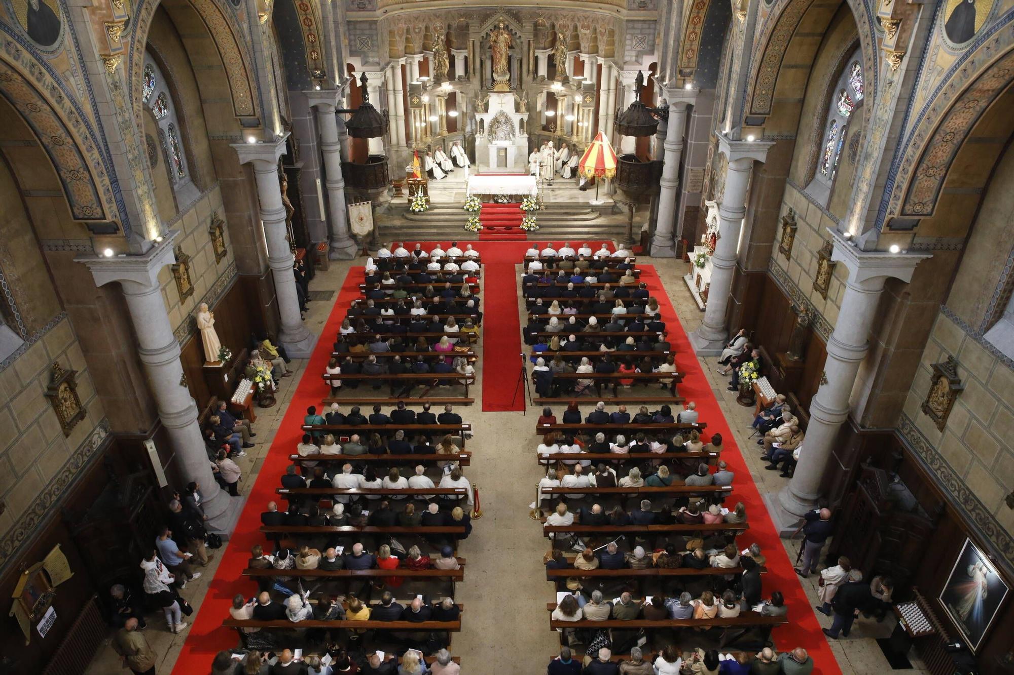 Así fue la celebración del centenario de la Basílica del Sagrado Corazón de Gijón (en imágenes)