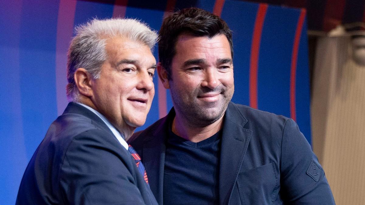 El presidente del FC Barcelona Joan Laporta y el director deportivo blaugrana Deco