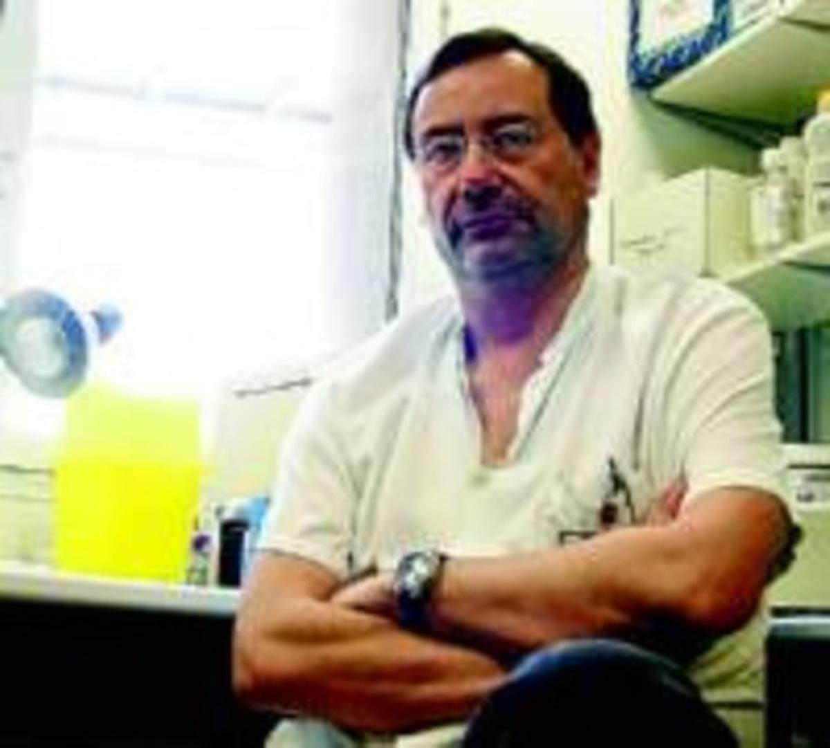Tomàs Pumarola: Els virus ens modulen la vida_MEDIA_1 Tomàs Pumarola: Els virus ens modulen la vida_MEDIA_1