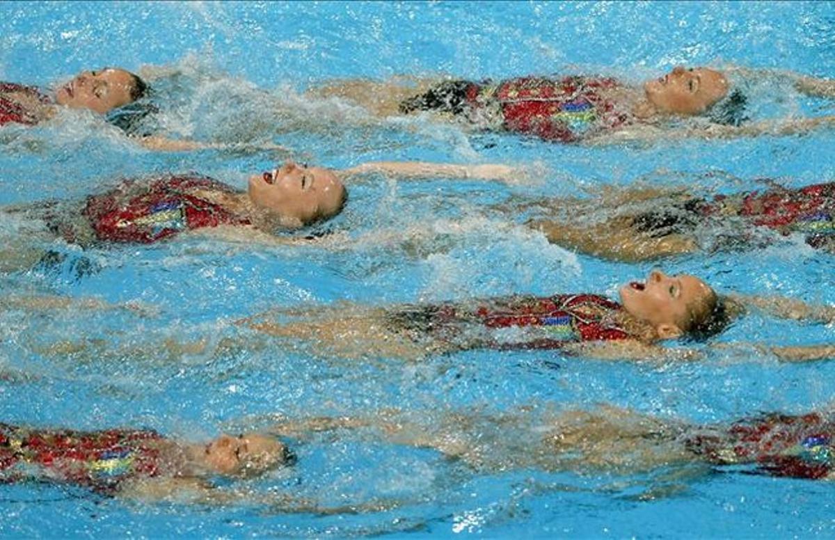 L’equip espanyol de natació sincronitzada. L’equip espanyol de natació sincronitzada.