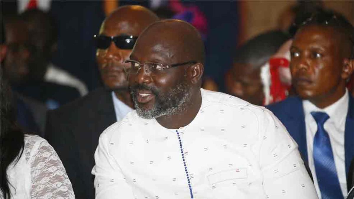 Weah tomó posesión como presidente de Liberia