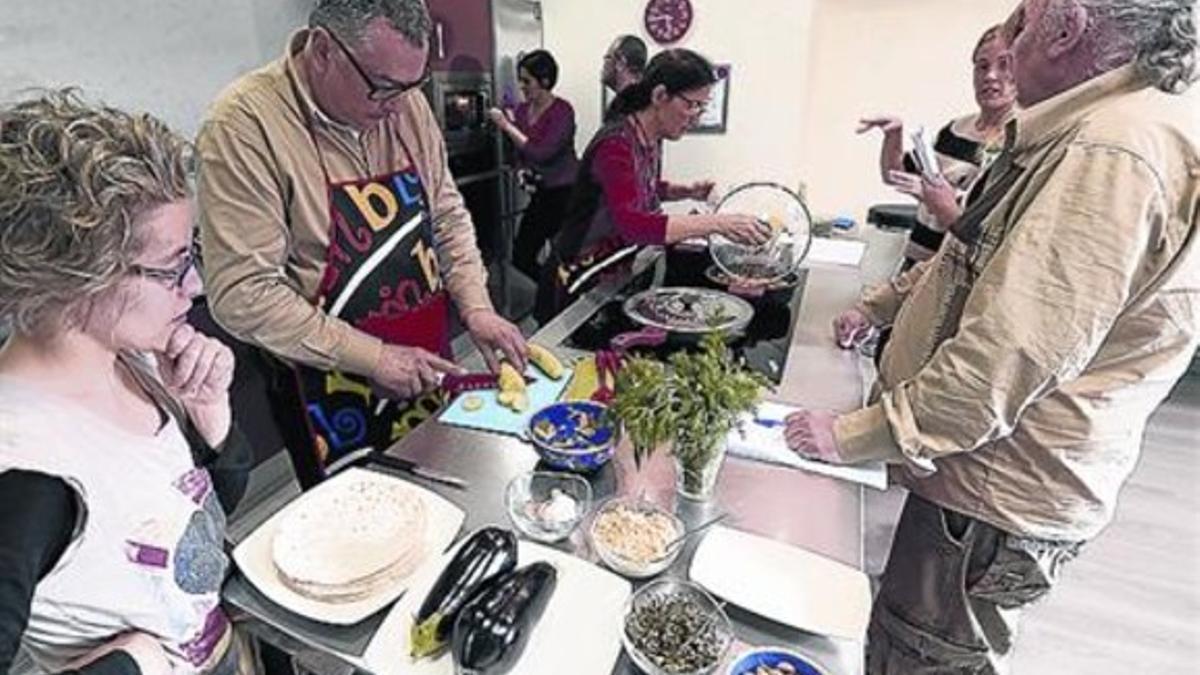 Clase de cocina iraní en el mercado de Vall d'Hebron, hace dos semanas.