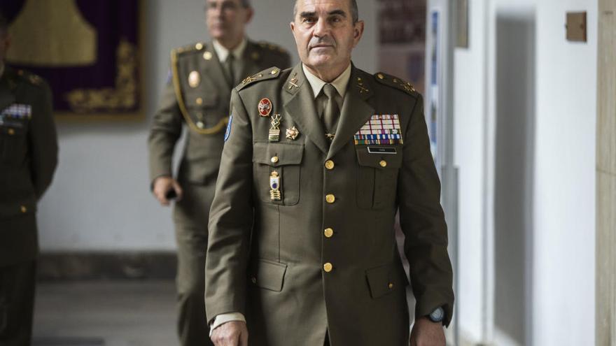 El teniente general Gan Pampols, ayer, instantes antes de valorar la jornada geopolítica.