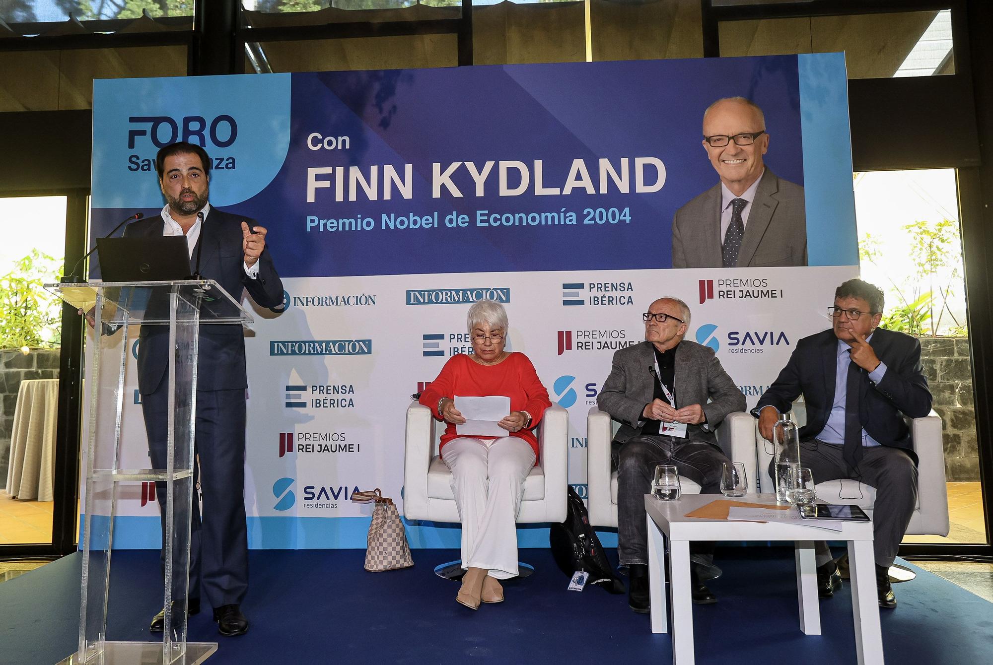 Desayuno coloquio premio Nobel economía Finn Kydland