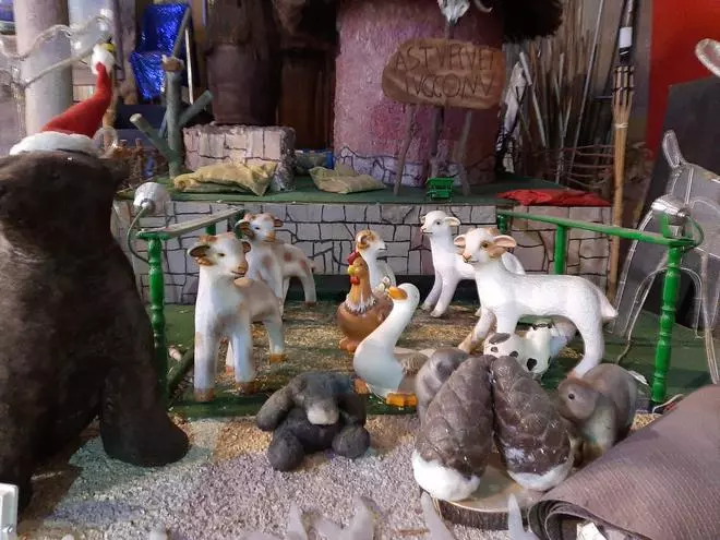 Así se prepara la Cabalgata de Reyes en Lugones