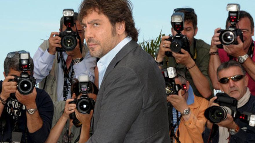 El actor español Javier Bardem posa en el pase gráfico de la película &#039;Biutiful&#039;