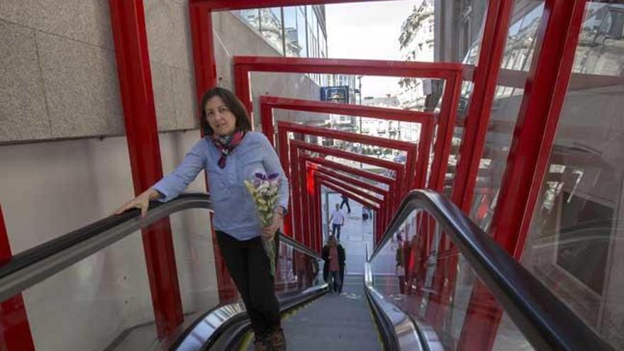 Usuarios en las escaleras de Porta do Sol // R.Grobas