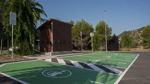 Punts de càrrega per a vehicles elèctrics al polígon industrial de Castellgalí
