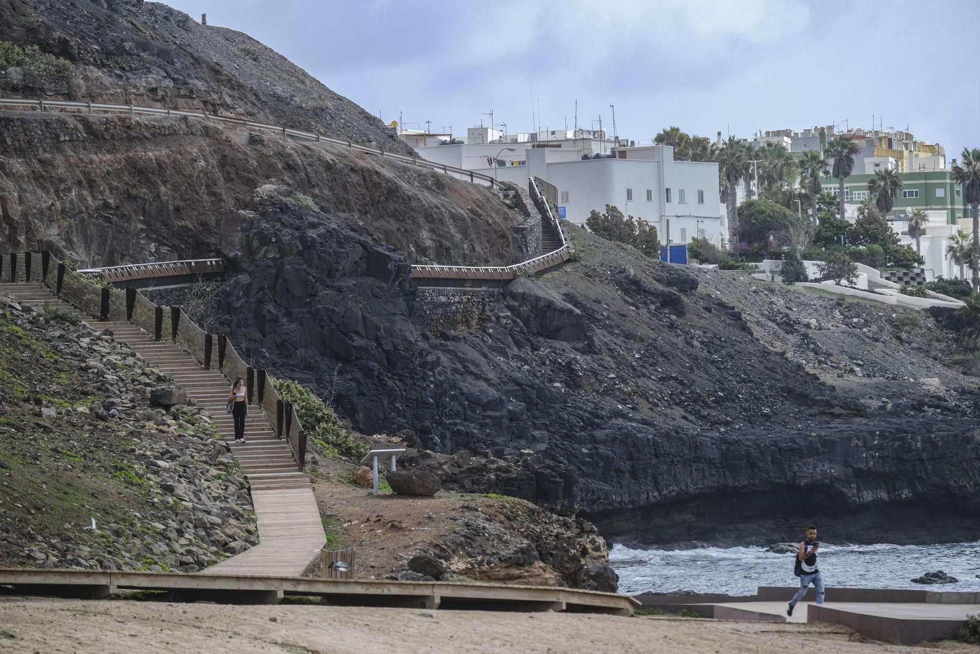 Abierto de nuevo el acceso a El Confital tras 'Hermine'