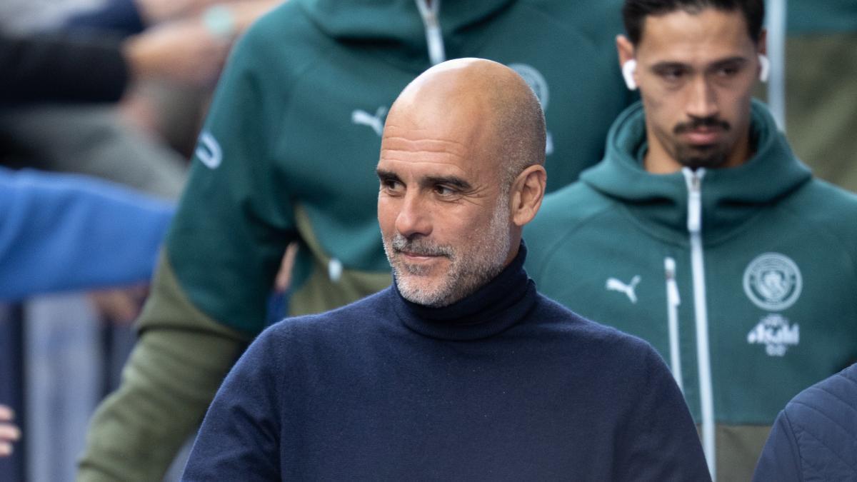 Guardiola: "¡Estamos así de bien por el sol!"
