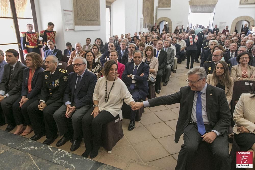 FOTOGALERÍA / Distinciones para la Policía Local en su día.