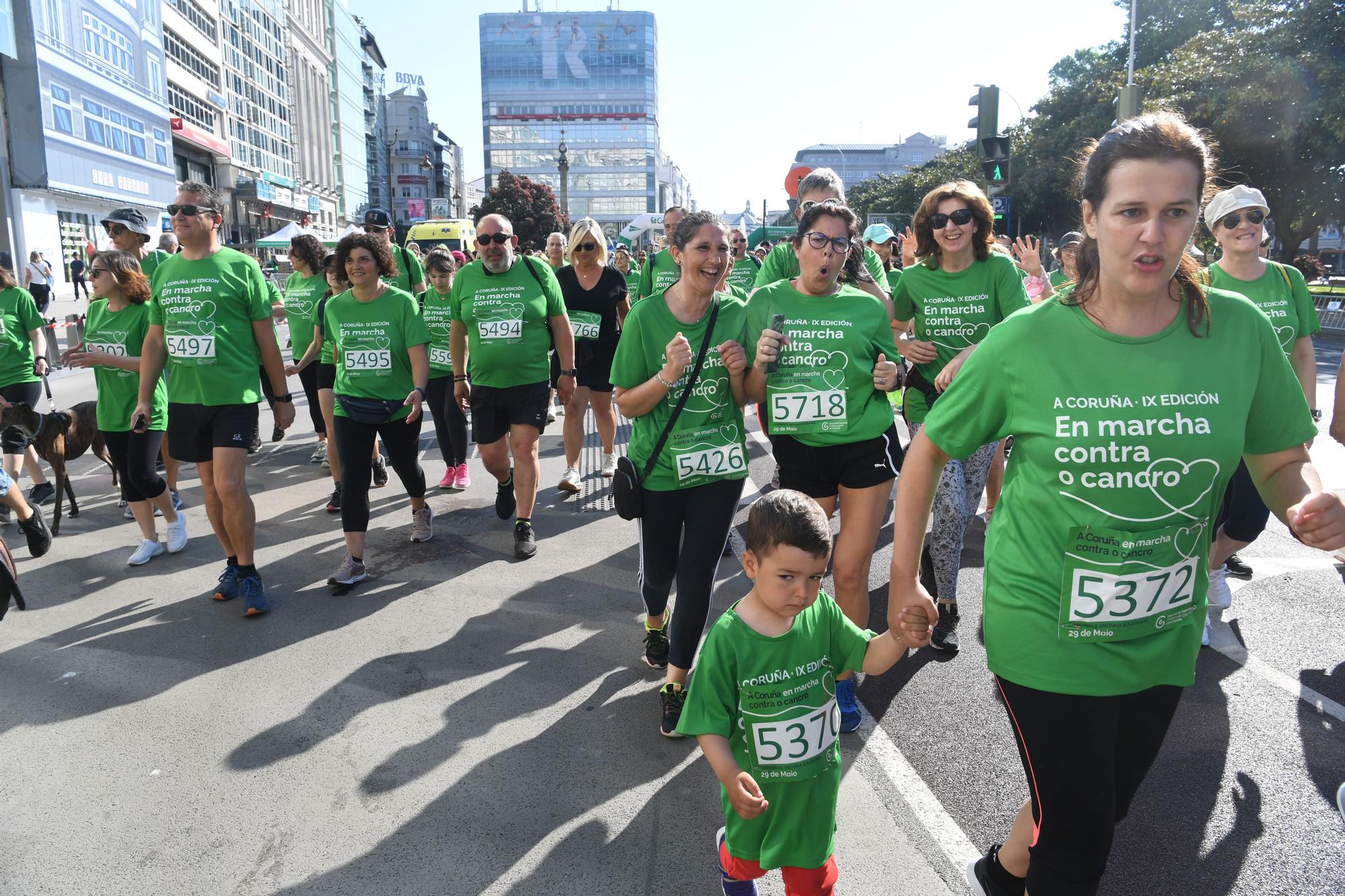 La Carrera contra el Cáncer tiñe de verde la ciudad