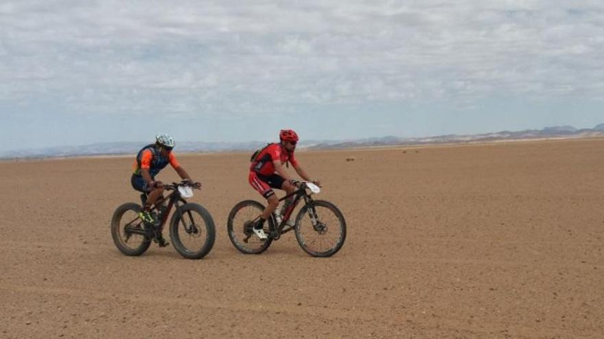 Titan Desert: L&#039;argentí Gili guanya la tercera etapa; Betalú reforça el lideratge