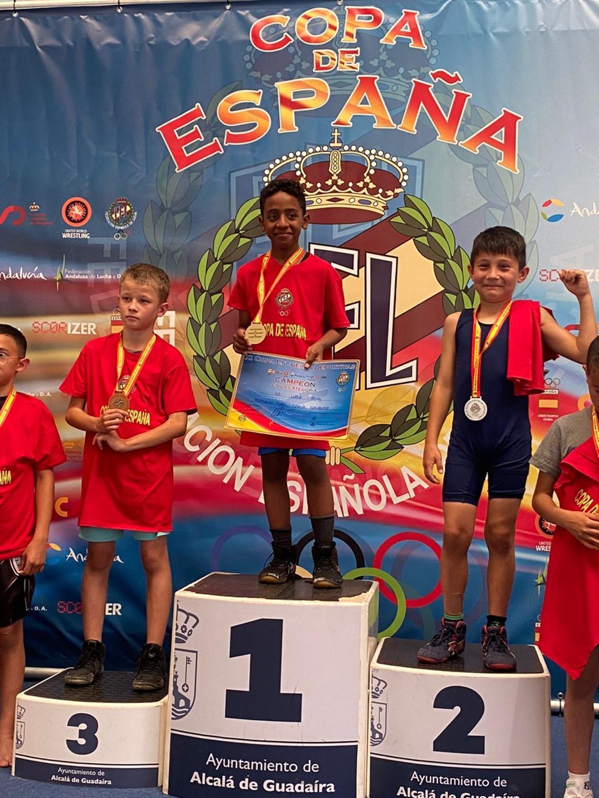 Uno de los podios para el ARES