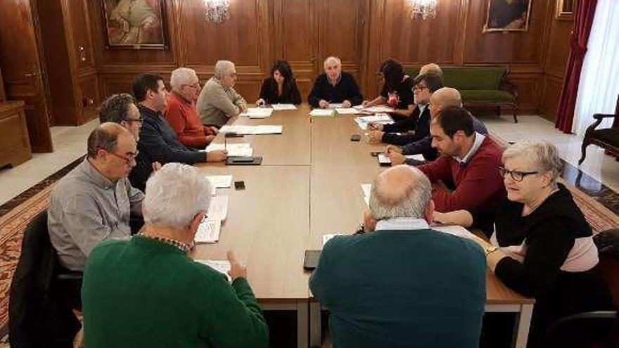 Reunión de los integrantes del consorcio, ayer, en Avilés.