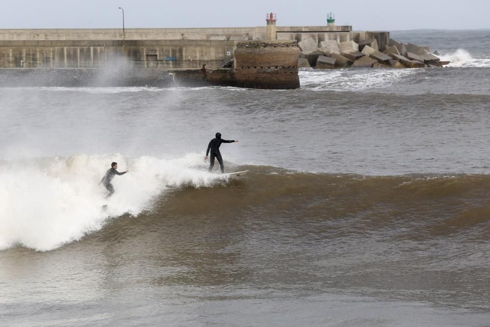 El temporal deja huella en la costa gozoniega