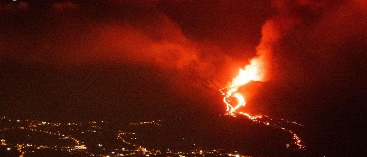 El volcán de La Palma, desde la pista Cabeza de Vaca.