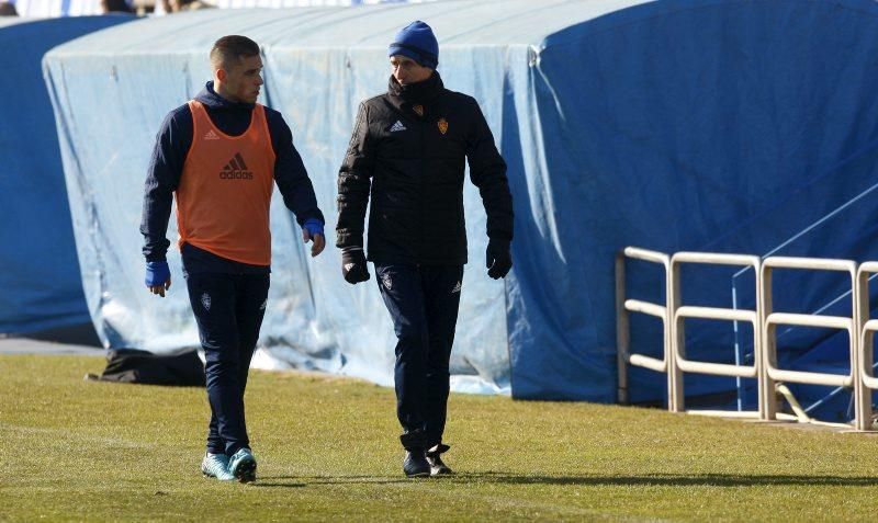 Entrenamiento a puerta abierta del Real Zaragoza en La Romareda