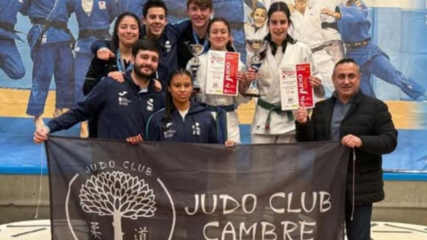 Participantes del Judo Club Cambre en la Copa. | LOC