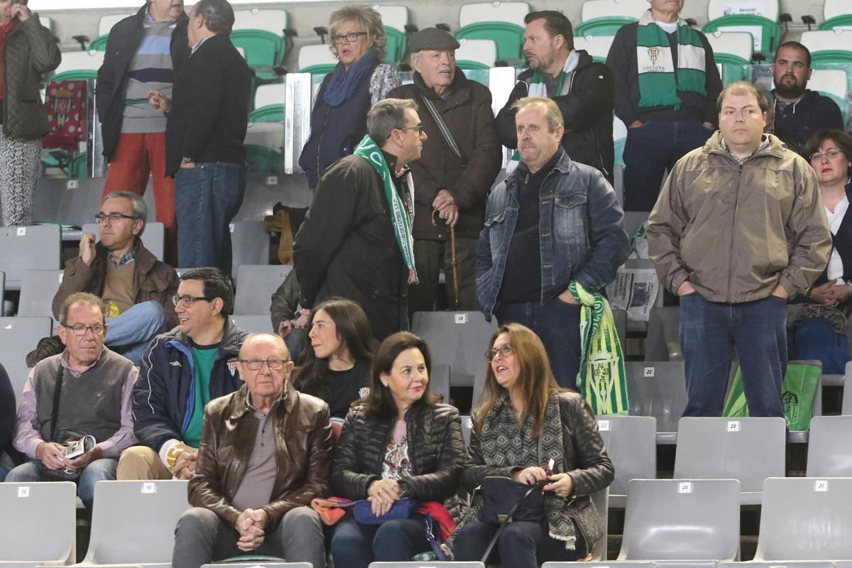 FOTOGALERÍA // El ambiente de la grada en el Córdoba-Osasuna