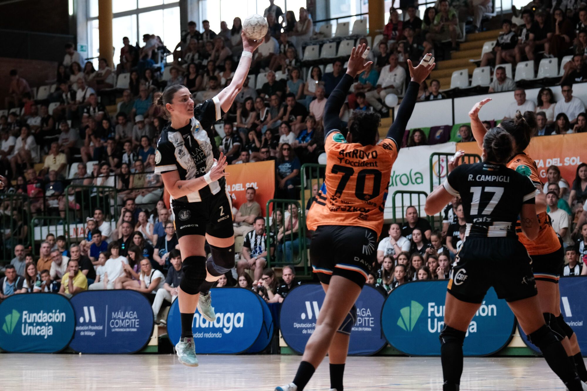 Balonmano Costa del Sol vs Bera Bera en la semifinal de la Liga Guerreras Iberdrola
