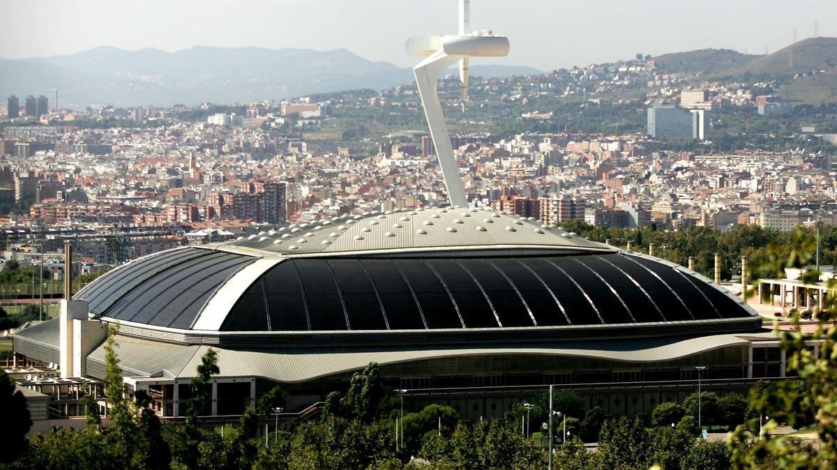 zentauroepp2268784 barcelona  27 09 2004   el palau sant jordi    este  mediodi181116182836