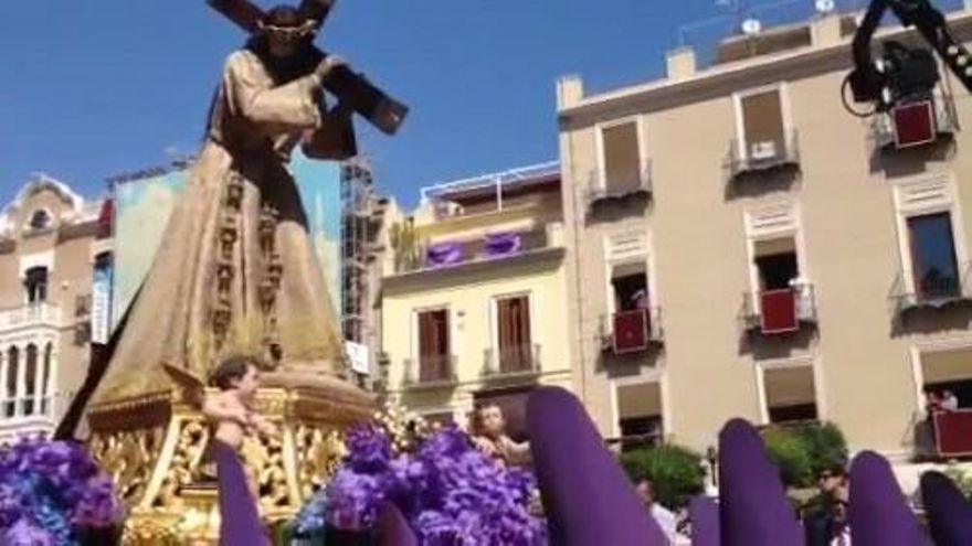 La procesión de 'Los Salzillos' a su paso por la Catedral de Murcia