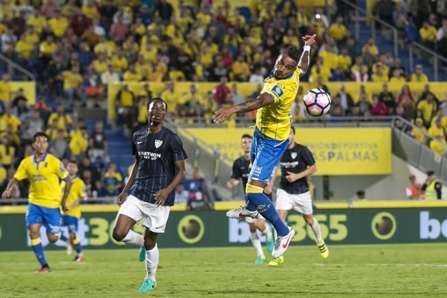 FÚTBOL PRIMERA DIVISIÓN UD LAS PALMAS-MÁLAGA CF